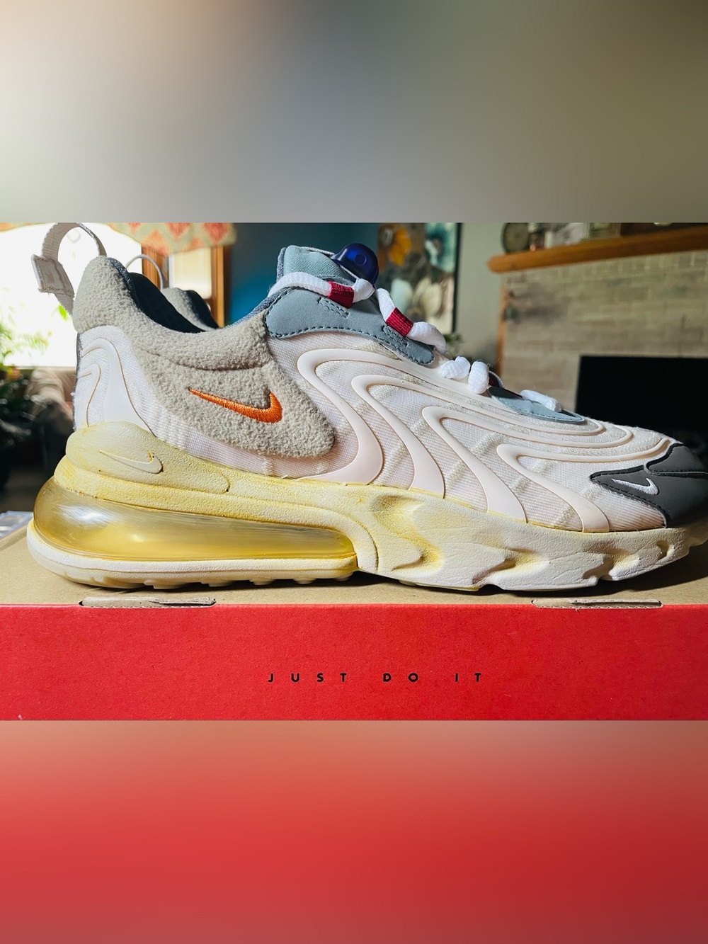 Nike Air Max 270 React ENG
Travis Scott Cactus Trails
10.5M